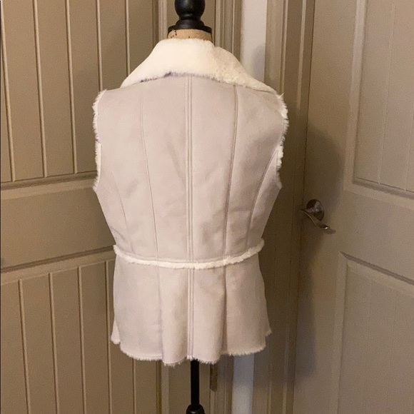 WHBM Vest - Picture 4 of 7